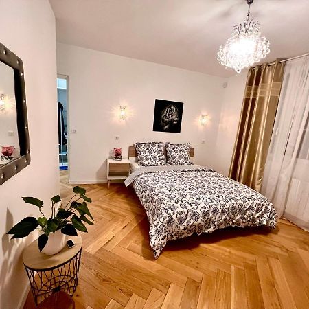Alexandru Home Boissy-Saint-Léger Buitenkant foto